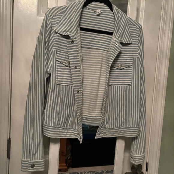 ⚡️LAST CALL⚡️Tribal Jeans Button-Up Jacket - Picture 2 of 9